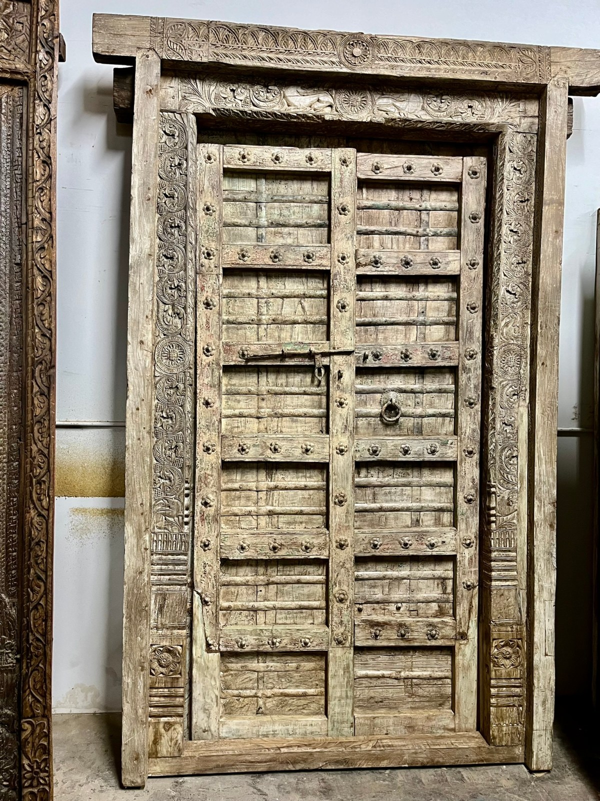 Eclectic Artsy Farmhouse Charm: A Timeless Design Journey