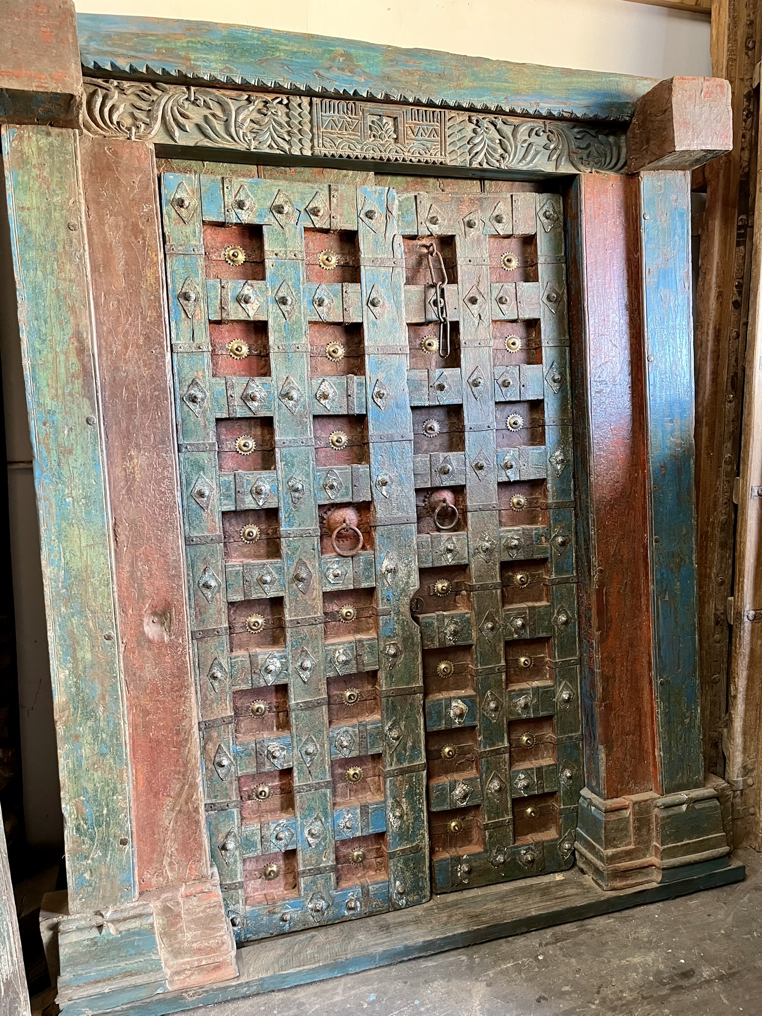 Antique Indian Furniture and Doors Mogul Interior