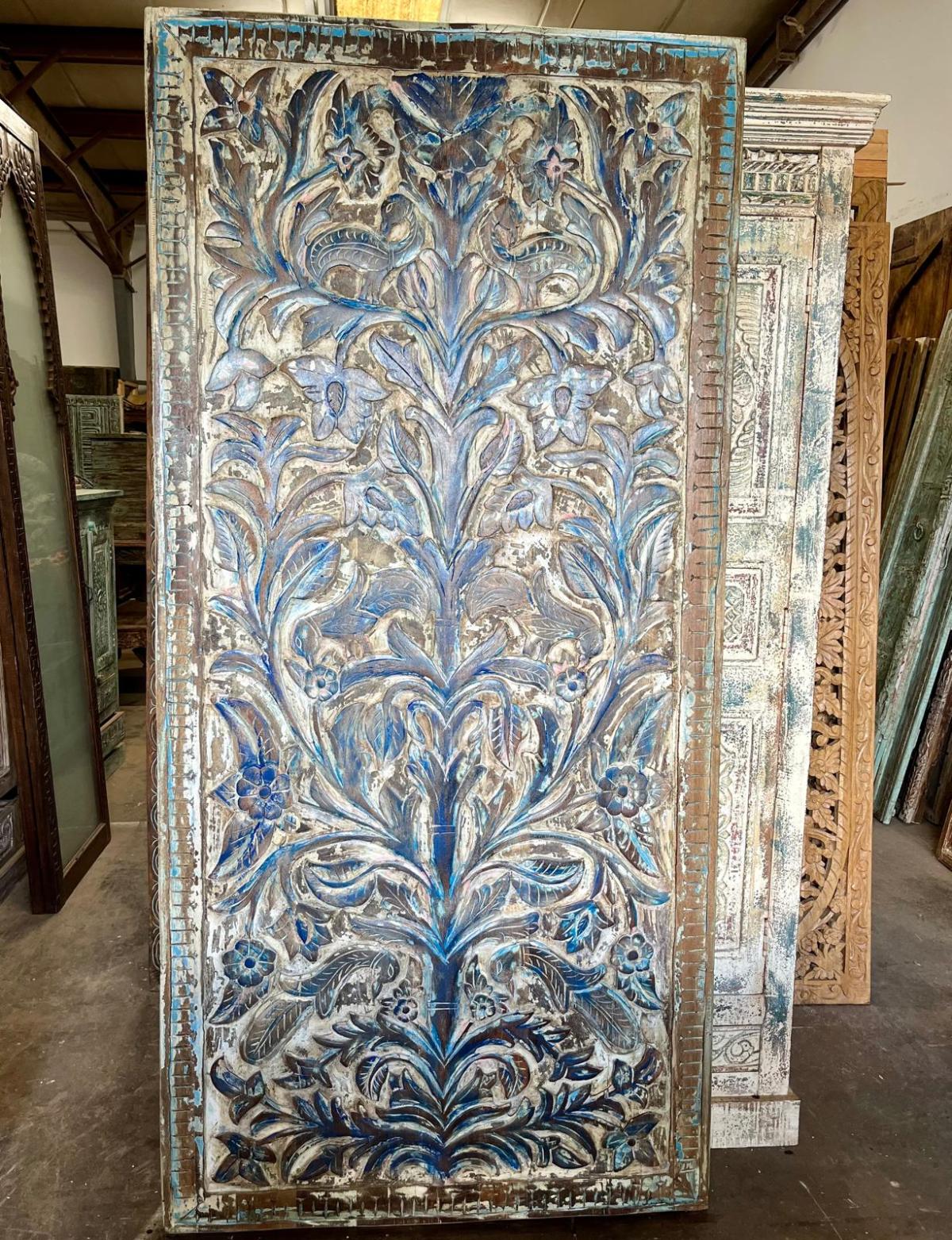 Reclaiming Calm: Using Vintage Wood Elements to Create Healthier Workspaces