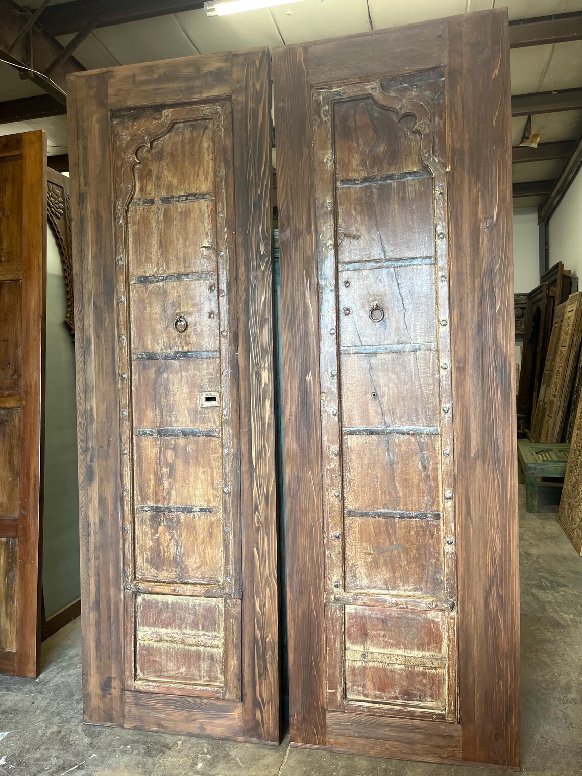 Texas Ranch Farmhouse: Rustic Elegance with Carved and Antique Barn Doors